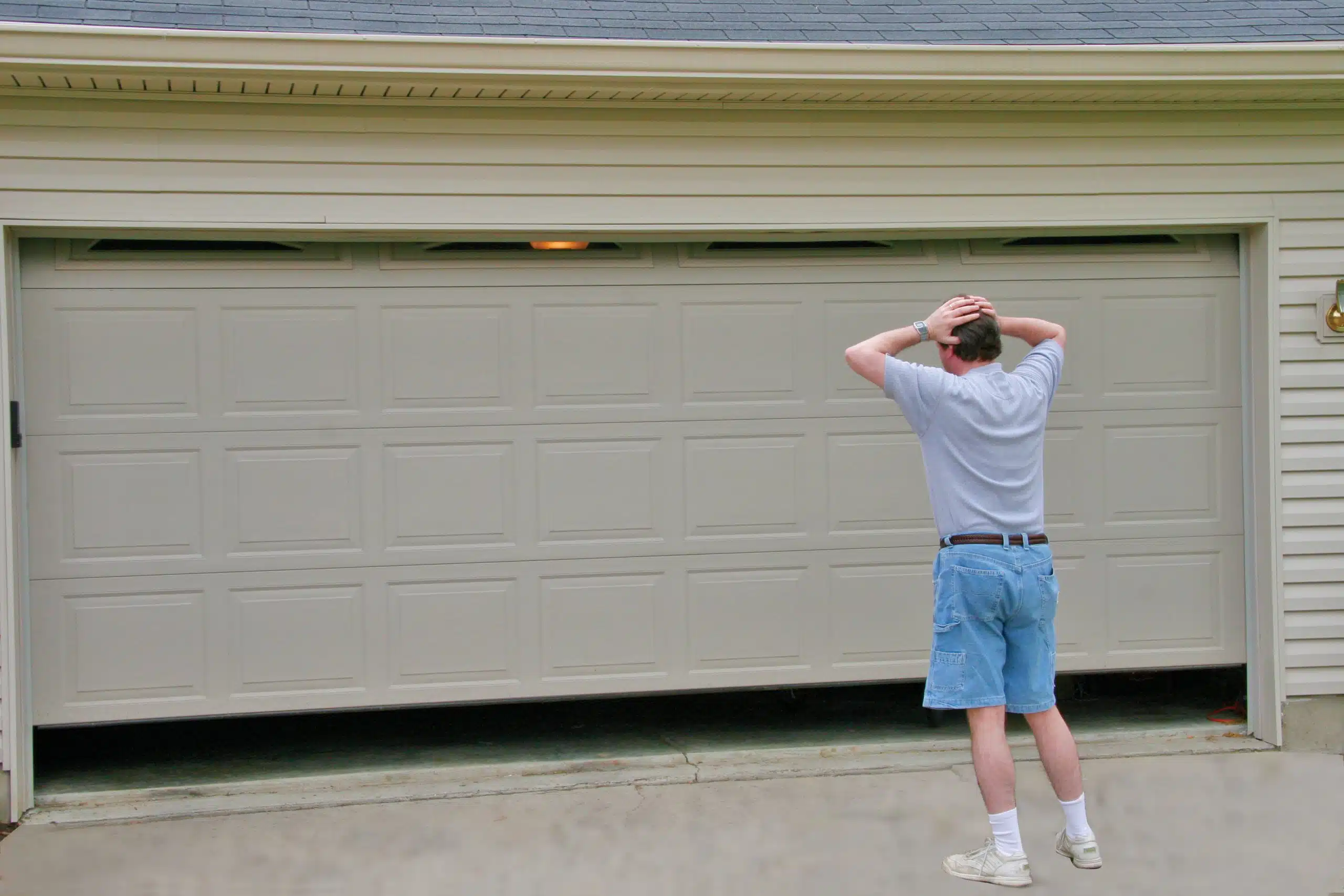 Why Wont My Garage Door Close